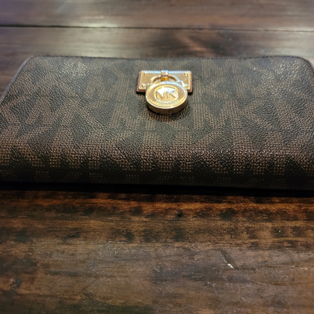 MK WALLET